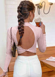 Crop top con cuello alto y espalda descubierta color rosado para mujer - Flashy