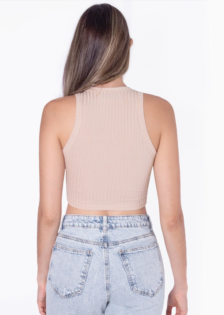 Crop top cuello halter sin mangas color beige para mujer - Flashy