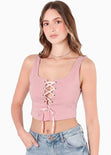 Crop top de tiras con ojaletes color rosado para mujer - Flashy