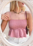 Crop top de tiras con recogido color rosado para mujer - Flashy