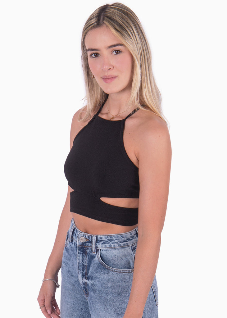 Crop top halter de tiras con aberturas en costados color negro para mujer - Flashy