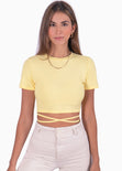 Crop top manga corta con cuello redondo y anudados color amarillo para mujer - Flashy
