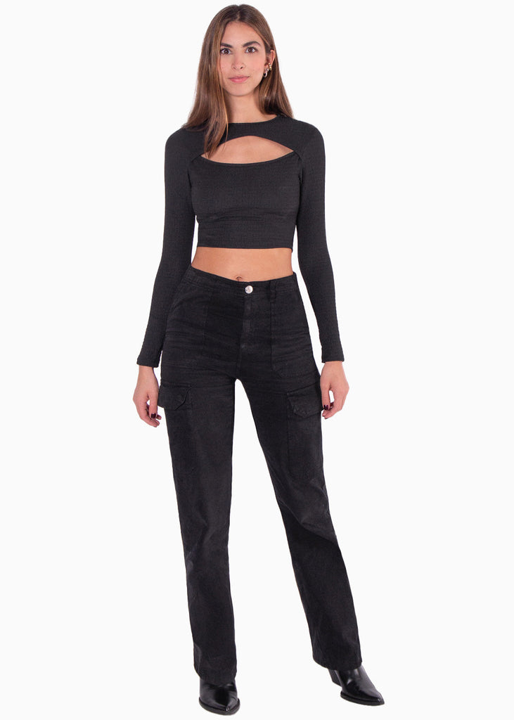 Crop top manga larga con abertura cut out en escote color negro para mujer - Flashy