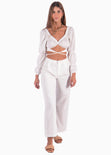 Crop top manga larga con cruce en abdomen color blanco, marfil para mujer - Flashy