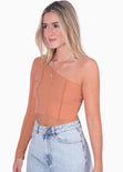 Crop top manga larga de un solo hombro color coral para mujer - Flashy