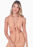 Crop top tipo lino sin mangas y con anudado color beige para mujer - Flashy