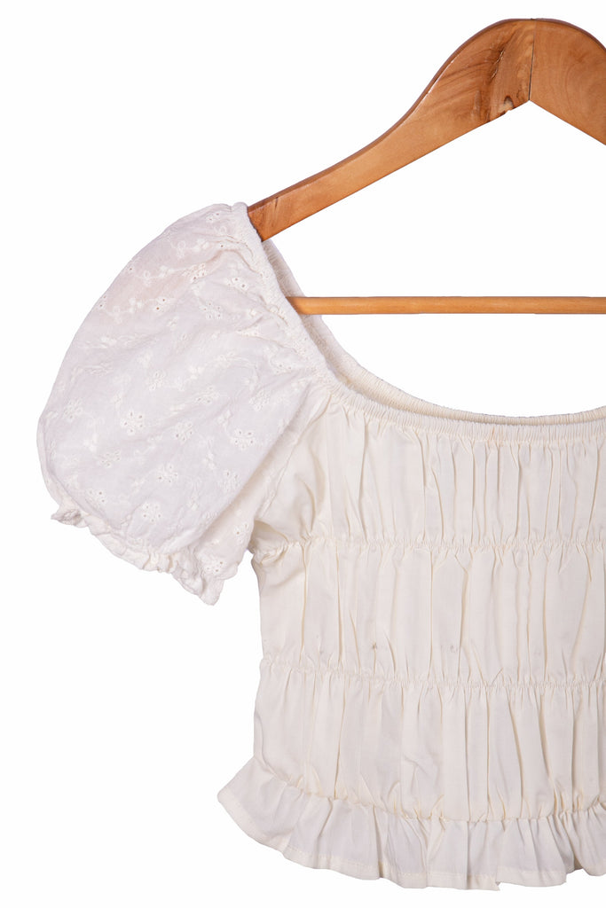 Crop top con mangas abullonadas de ojalillo color blanco, marfil para mujer - Flashy