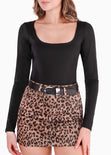 Falda mom tiro alto de denim y animal print - MIRABELLE