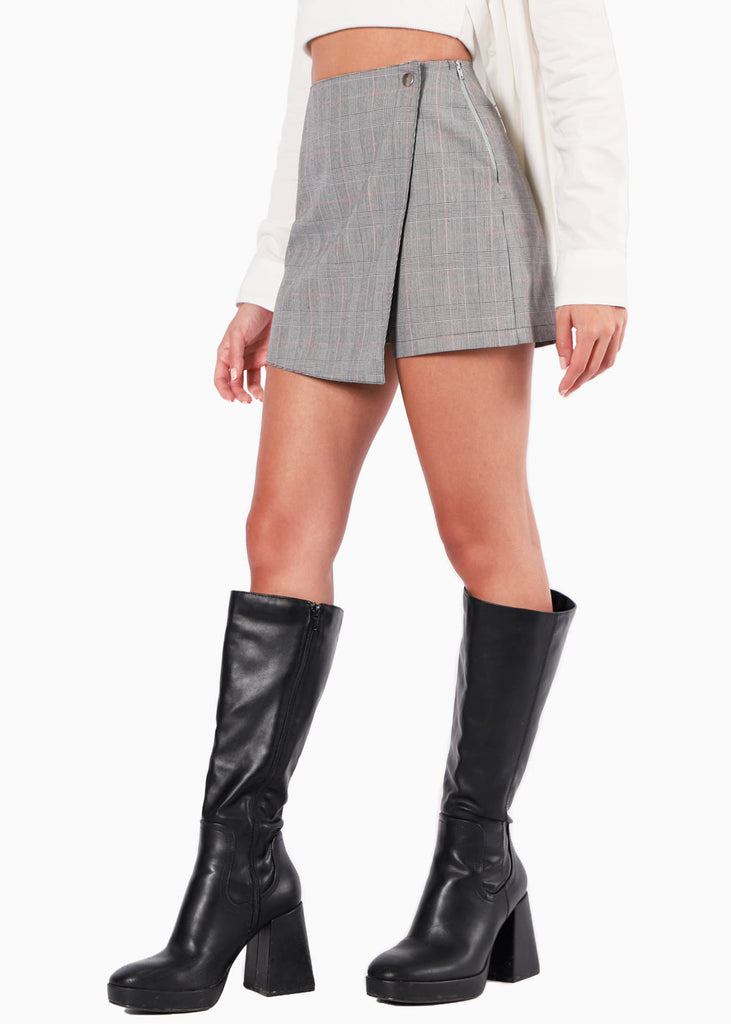 Falda short cruzada con estampado príncipe de gales color gris para mujer - Flashy