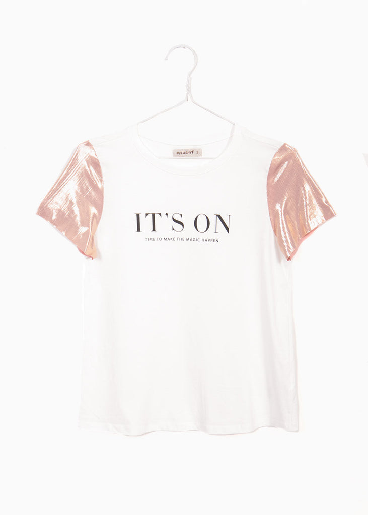 Camiseta estampada "It's on" para mujer - Flashy