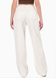 Jean recto con hilos en contraste y tiro medio color marfil, denim para mujer - Flashy