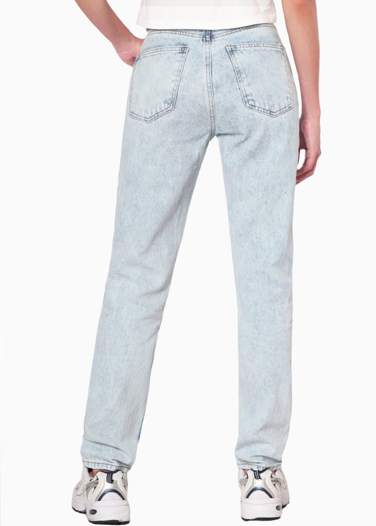 Mom jean tiro alto color azul, denim para mujer - Flashy