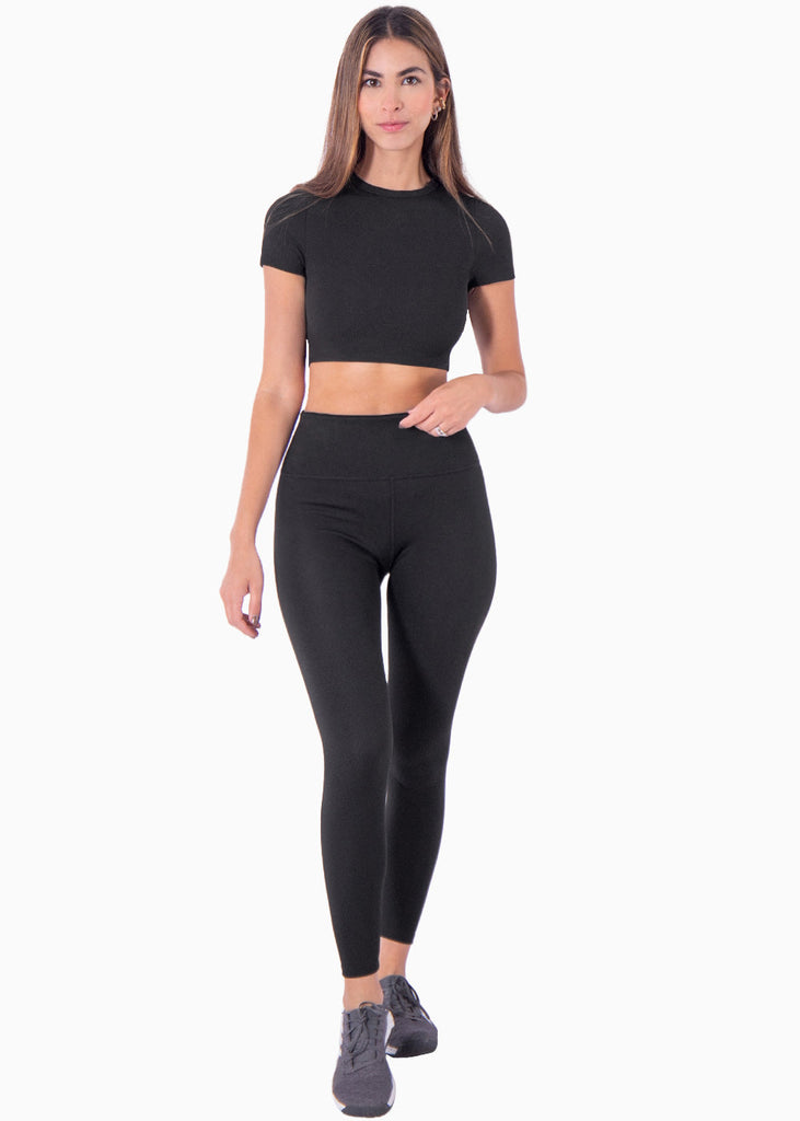 Top deportivo manga corta color negro para mujer - Flashy