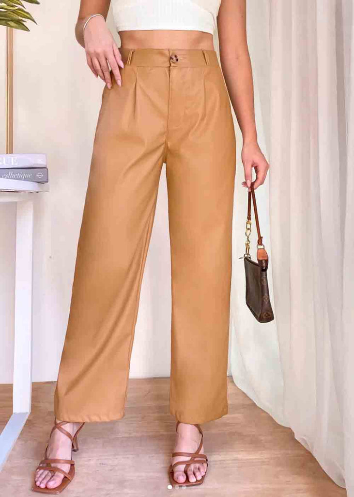 Pantalón recto tipo cuero color café, camel para mujer - Flashy