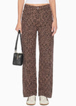 Pantalón tipo momfit estampado - CARACAS