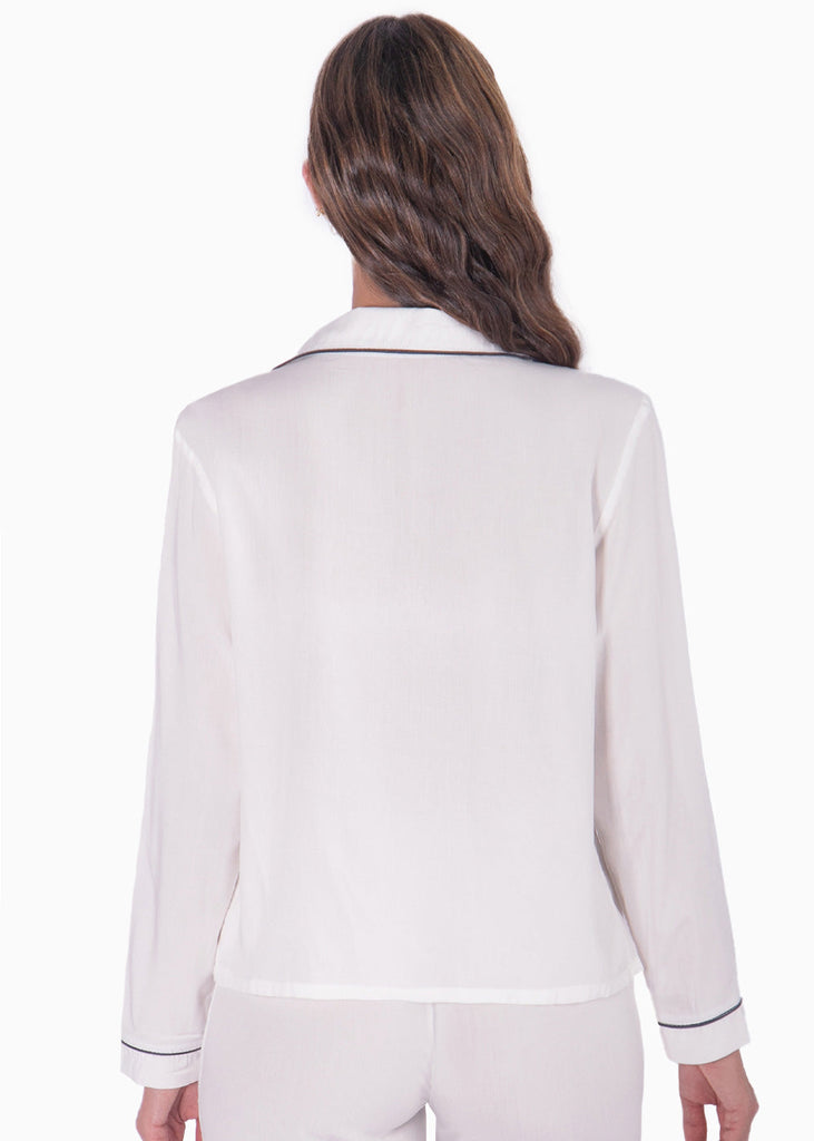 Pijama con blusa manga larga de botones y pantalón color blanco, marfil para mujer - Flashy
