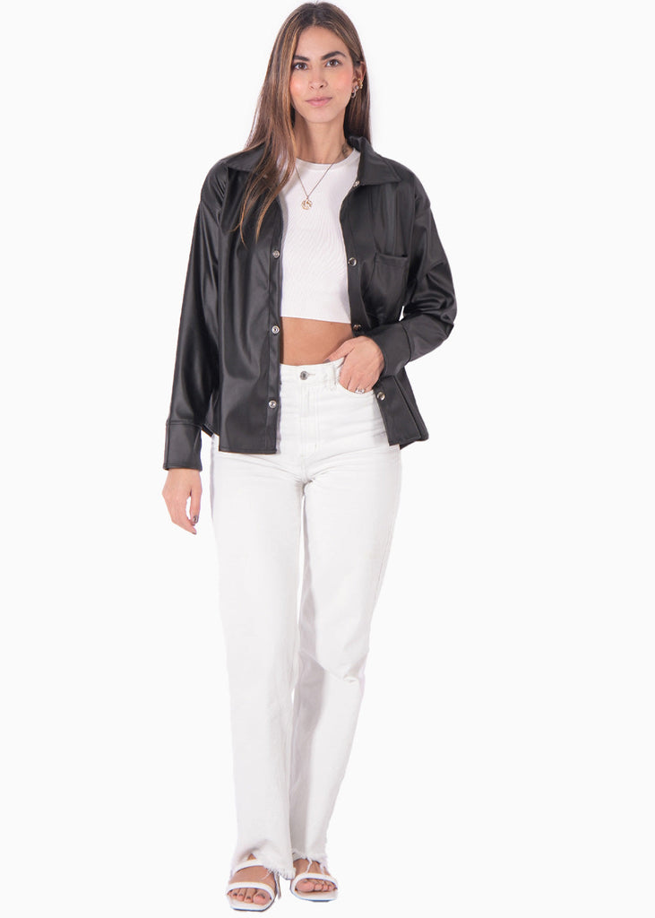 Sobrecamisa manga larga tipo cuero color negro para mujer - Flashy