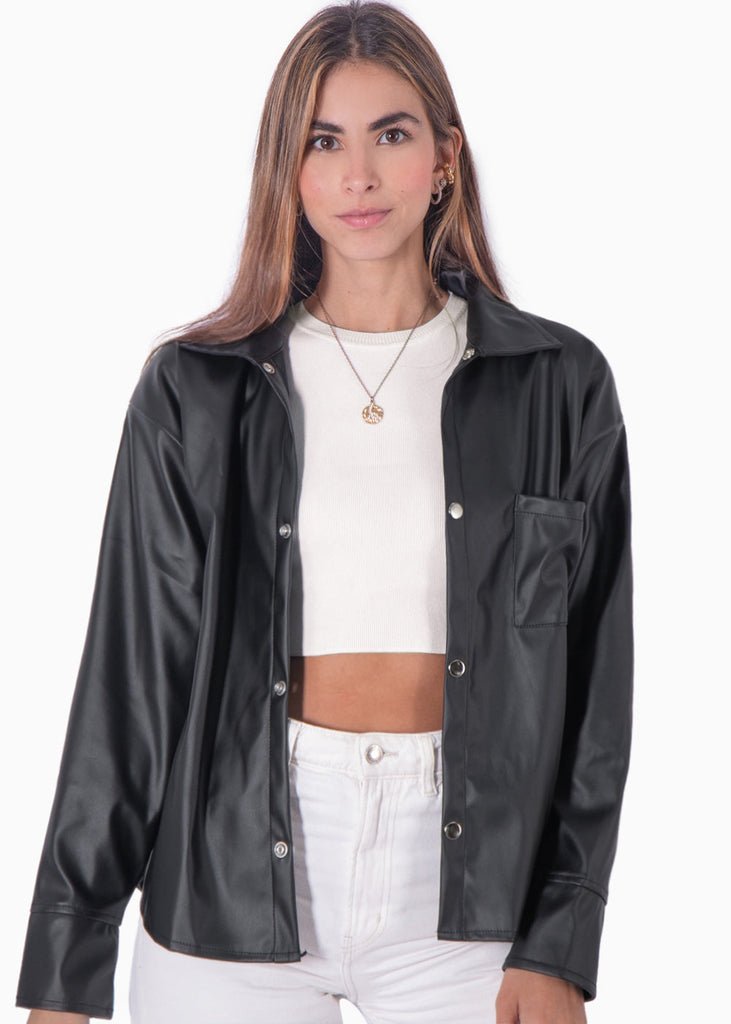 Sobrecamisa manga larga tipo cuero color negro para mujer - Flashy