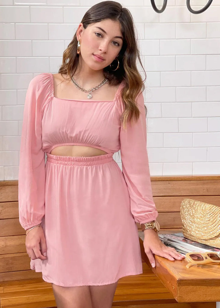 Vestido corto con mangas largas y abertura color rosado para mujer - Flashy