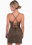 Vestido corto de tiras con escote cuadrado color verde para mujer - Flashy