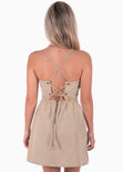 Vestido corto de tiras con escote cuadrado color beige para mujer - Flashy