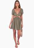 Vestido corto manga corta con aro en escote y aberturas color verde para mujer - Flashy