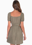 Vestido corto manga corta con aro en escote y aberturas color verde para mujer - Flashy