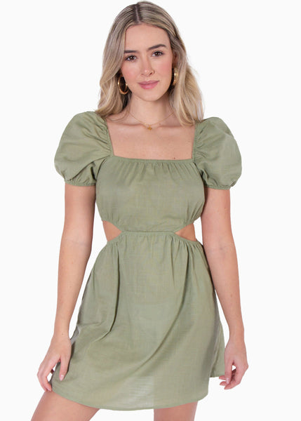 Vestido corto tipo lino manga corta con cut out en costados color verde para mujer - Flashy