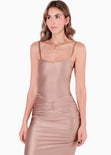 Vestido largo con pieza drapeada en frente color dorado para mujer - Flashy