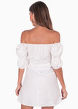 Vestido off shoulder con mangas embombadas color blanco para mujer - Flashy